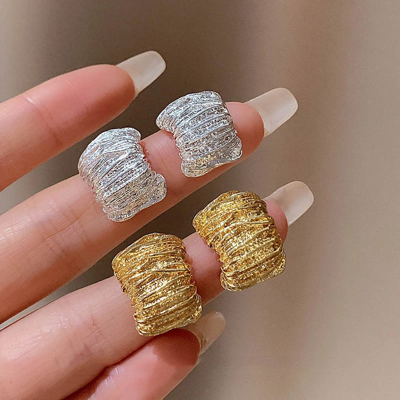 2025 Retro Folded Women's Stud Earrings Gold Color C-shaped Silver Color Metal Geometry Statement Small Earrings Fashion Jewelry - Image 3
