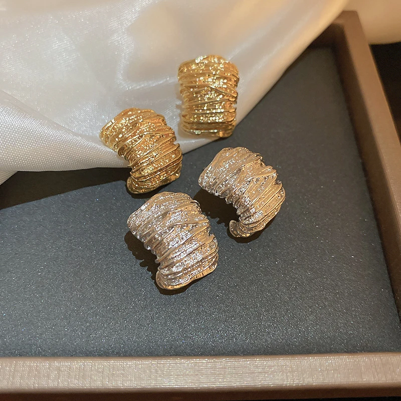 2025 Retro Folded Women's Stud Earrings Gold Color C-shaped Silver Color Metal Geometry Statement Small Earrings Fashion Jewelry - Image 4