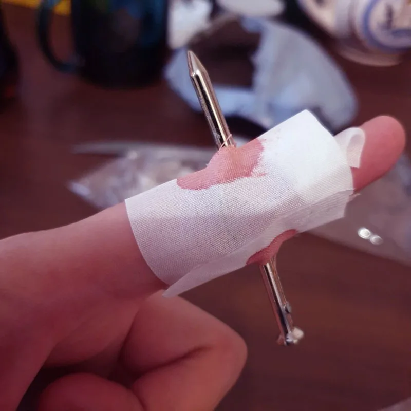 5Pcs Fool Toys Blood Prank Magic Prop Joke Fake Nail Through Finger Magic Funny Gadgets Magic Trick toys - Image 6