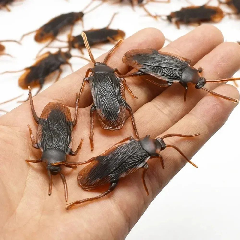 5-50Pcs Halloween gadget rubber Funny Fake Cockroach joke Decoration Pranks Novelty Simulation False Plastic Bugs creative Toys - Image 2