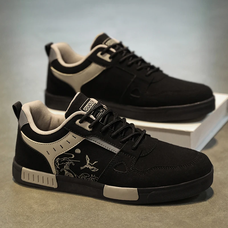 Men's easy to wipe clean skate shoes, good grip, low top lace-up sneakers, men's shoes