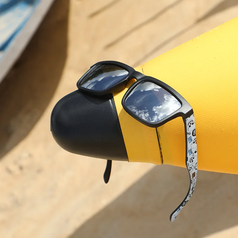 4PCS Square Sports Sunglasses with Designer Temple Pattern - UV400 for Men Women, Beach Vacation - Image 6