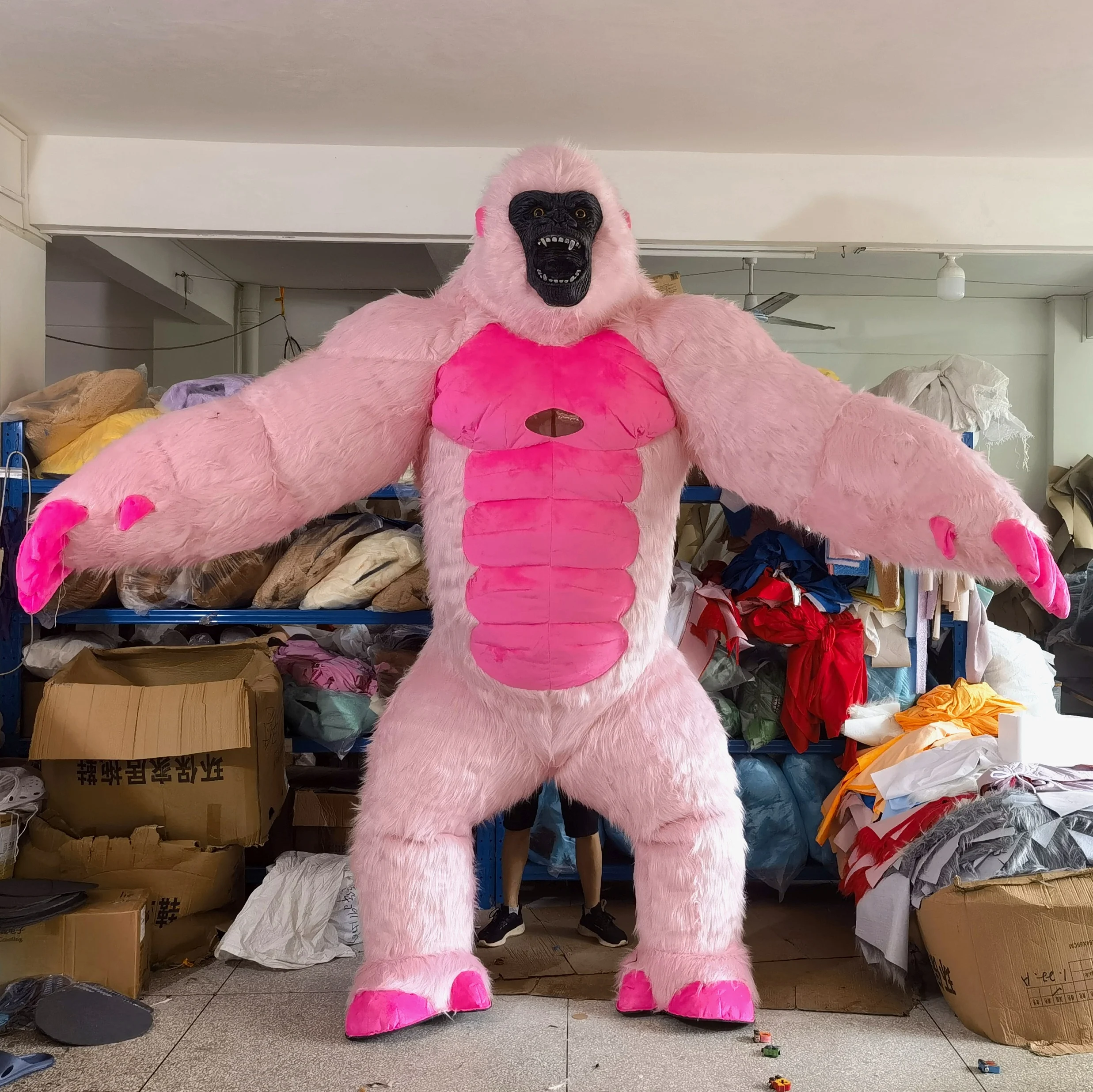 Inflatable Gorilla Mascot Costume – Adult Fancy Dress for Halloween & Party - Image 2